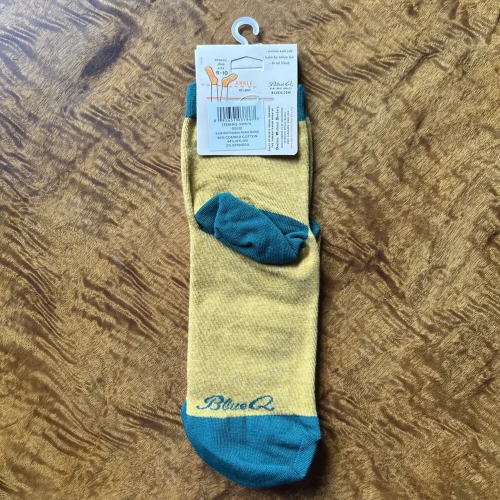 NWT Blue Q 